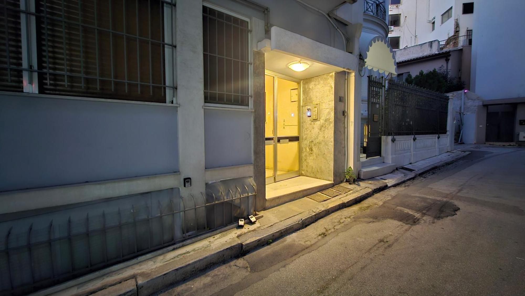 A Place 4 U Under Acropolis Apartment Athens Ngoại thất bức ảnh